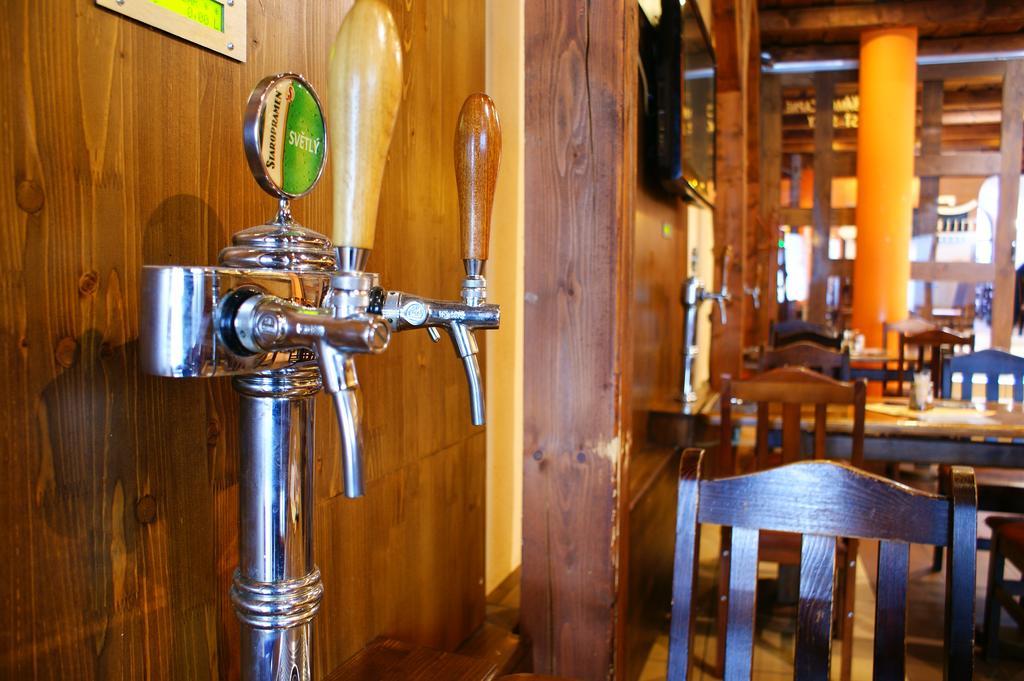 Grillbar Penzion & Restaurant สปิชสกา โนวา เวส ภายนอก รูปภาพ